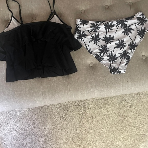 Tankini ruffle top with full coverage bottoms, XL - Picture 7 of 8